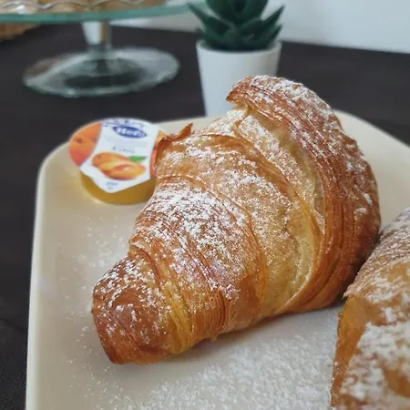 La Casa Dei Nonni Nocleg ze śniadaniem 4*